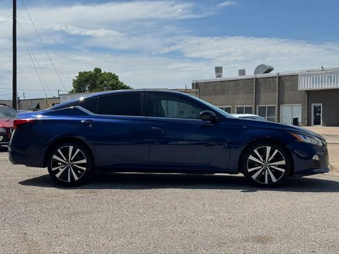 Used 2020 Nissan Altima 2.5 SR FWD image 8