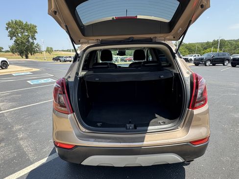 Used 2018 Buick Encore Preferred FWD image 7