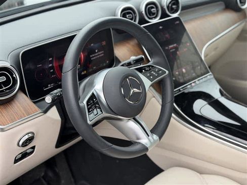 Used 2024 Mercedes-Benz GLC 300 GLC 300 image 7