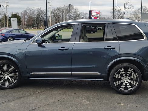 Certified 2024 Volvo XC90 T8 Plus w/ Protection Package Premier image 5