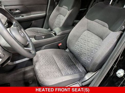 Certified 2025 Nissan Kicks SV w/ SV Premium Package AWD/4WD image 14