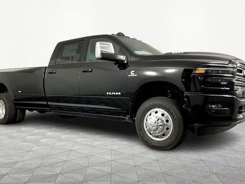New 2026 RAM 3500 Laramie AWD/4WD image 3
