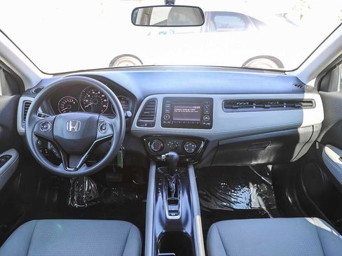 Used 2020 Honda HR-V LX image 12