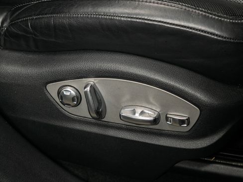 Used 2012 Porsche Cayenne image 22