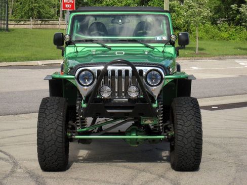 Used 2005 Jeep Wrangler Rubicon image 6