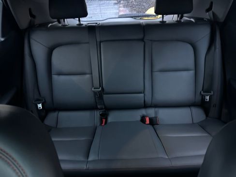 Used 2019 Chevrolet Bolt Premier w/ Infotainment Package image 24