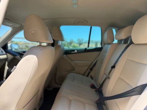 Used 2014 Volkswagen Tiguan SE FWD image 20