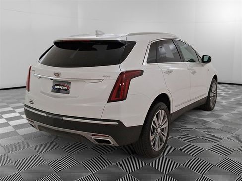 Used 2025 Cadillac XT5 Premium Luxury image 3