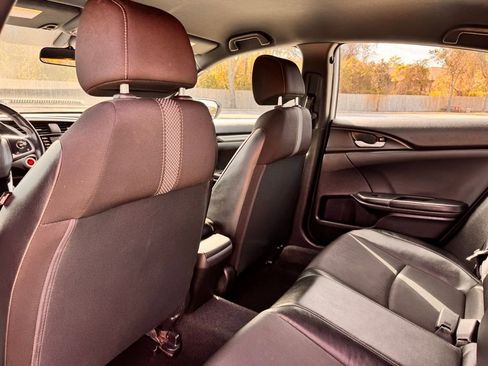 Used 2020 Honda Civic Sport image 16