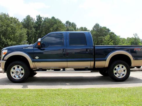 Used 2014 Ford F250 King Ranch w/ King Ranch w/Chrome Package image 11