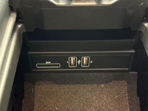 Used 2020 Mercedes-Benz E 53 AMG 4MATIC Cabriolet image 38