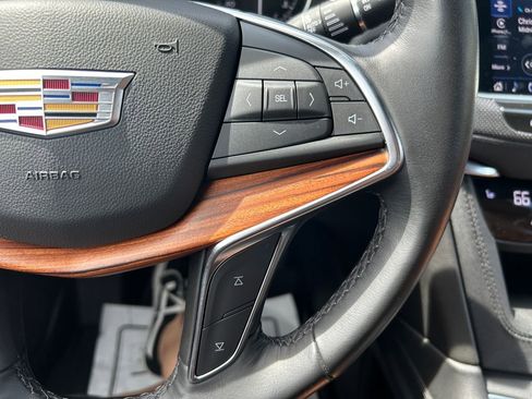 Certified 2023 Cadillac XT5 Premium Luxury w/ LPO, Floor Liner Package AWD/4WD image 28