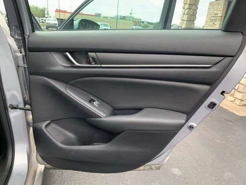 Used 2020 Honda Accord LX image 33
