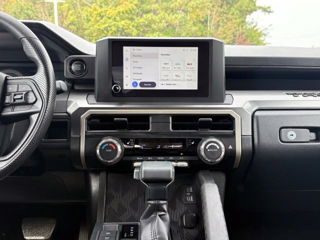 Used 2026 Toyota Tacoma SR5 AWD/4WD image 18