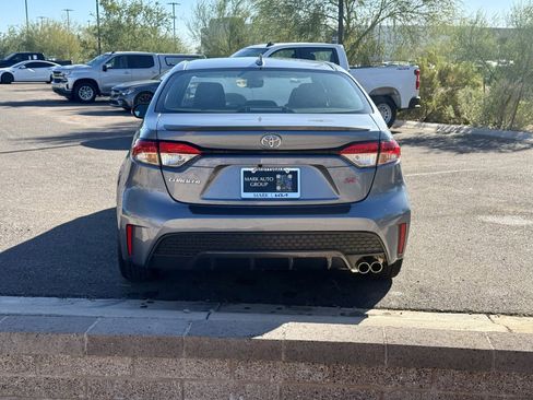 Used 2022 Toyota Corolla SE image 4