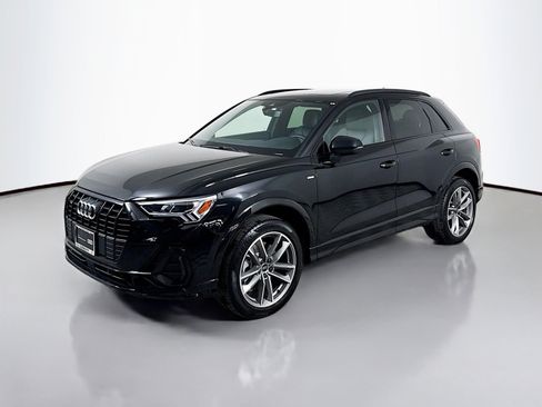Certified 2025 Audi Q3 2.0T Premium w/ Convenience Package image 1