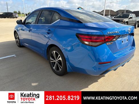 Used 2022 Nissan Sentra SV w/ All-Weather Package FWD image 5