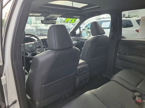 Used 2024 Honda Passport EX-L image 15