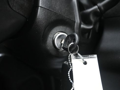 Certified 2019 Chevrolet Silverado 1500 LT w/ Remote Start Package image 17