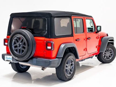 Used 2024 Jeep Wrangler Unlimited Sport AWD/4WD image 33