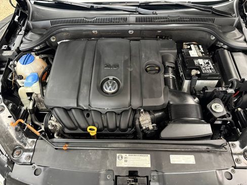 Used 2013 Volkswagen Jetta SE FWD image 24