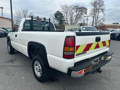 Used 2006 GMC Sierra 2500 W/T w/ Heavy-Duty Power Package RWD image 7