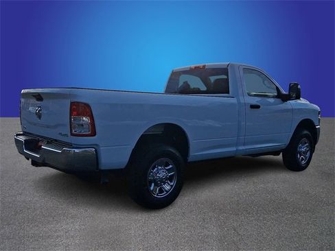 Used 2024 RAM 2500 Tradesman w/ Chrome Appearance Group image 4