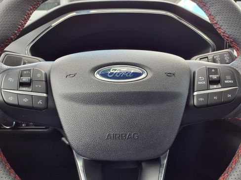 Used 2024 Ford Escape ST-Line w/ Tech Pack #1 AWD/4WD image 17