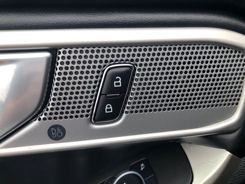 Used 2023 Ford Explorer Limited image 25