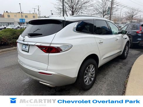 Used 2022 Buick Enclave Premium image 12