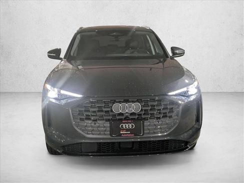 Certified 2025 Audi Q5 Premium Plus w/ Premium Plus image 2