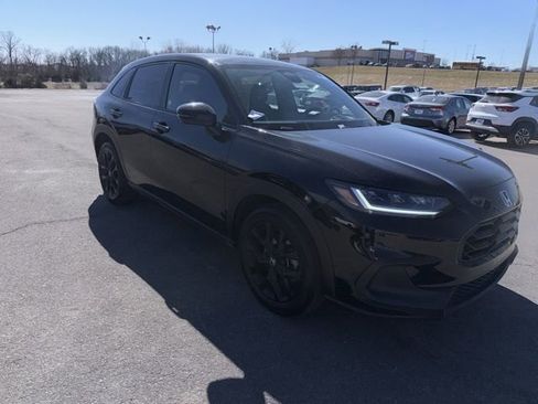 Used 2025 Honda HR-V Sport image 6