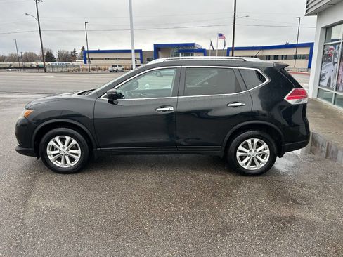 Used 2016 Nissan Rogue SV w/ SV Premium Package image 9