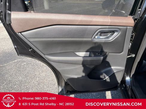 Certified 2023 Nissan Rogue SV w/ SV Premium Package FWD image 32