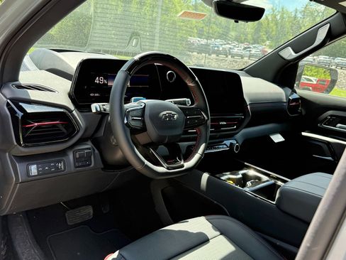 New 2025 Chevrolet Silverado EV RST image 3