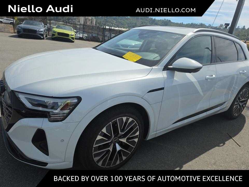 Used 2024 Audi Q8 e-tron Premium Plus AWD/4WD image 1