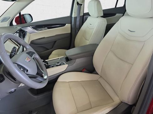 Certified 2023 Cadillac XT6 Premium Luxury w/ LPO, Floor Liner Package AWD/4WD image 17