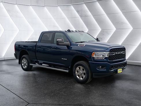 Used 2024 RAM 3500 Big Horn w/ Sport Appearance Package AWD/4WD image 8