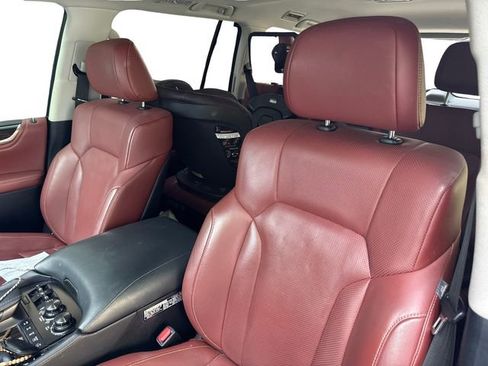 Used 2021 Lexus LX 570 4WD w/ Luxury Package image 8