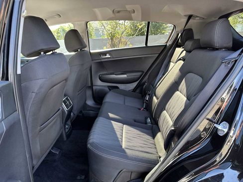 Used 2020 Kia Sportage LX image 17