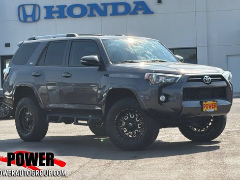 Used 2020 Toyota 4Runner SR5 Premium w/ Moonroof Package AWD/4WD image 1