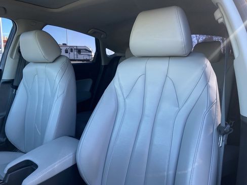 Used 2023 Acura Integra image 11