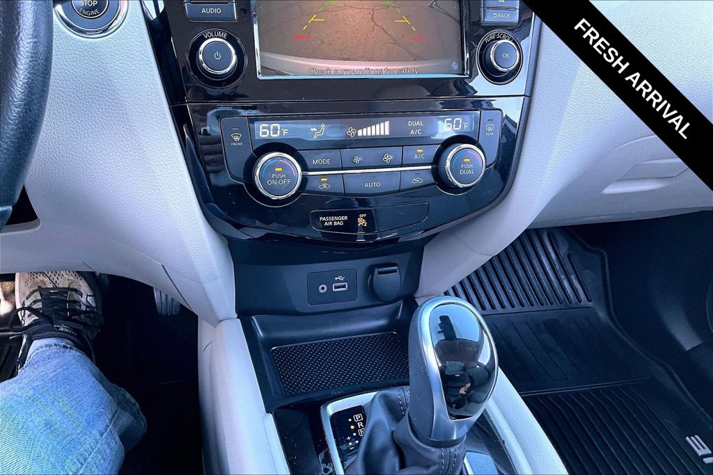 Used 2020 Nissan Rogue Sport SV w/ All-Weather Package FWD image 8