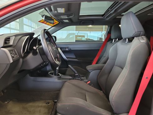 Used 2016 Scion tC 10 Series image 15