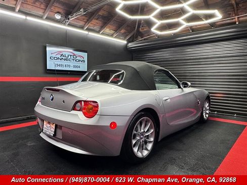 Used 2003 BMW Z4 2.5i RWD image 4
