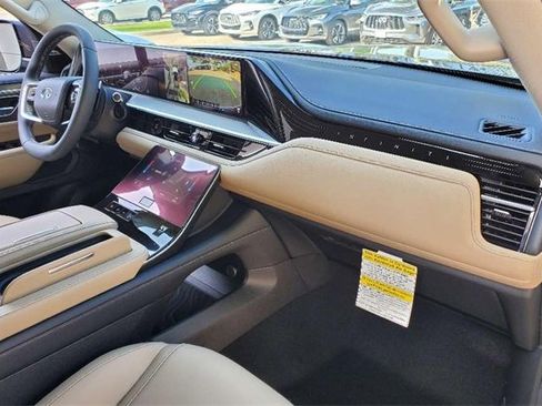 Certified 2025 INFINITI QX80 Pure image 13