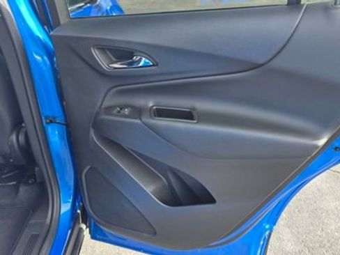 Used 2024 Chevrolet Equinox LT image 12