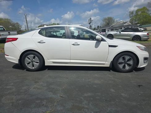 Used 2012 Kia Optima Hybrid Sedan 4D w/ Hybrid Convenience Pkg image 4