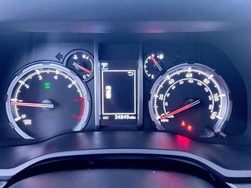 Used 2020 Toyota 4Runner TRD Off-Road Premium image 15