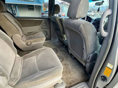 Used 2006 Toyota Sienna LE FWD image 18